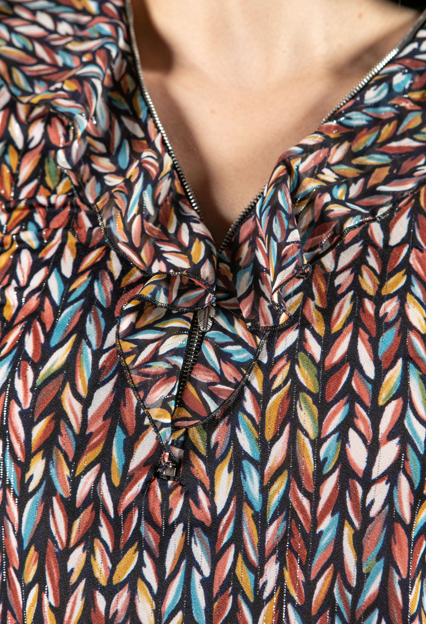 Leaf Pattern Zip Up Blouse