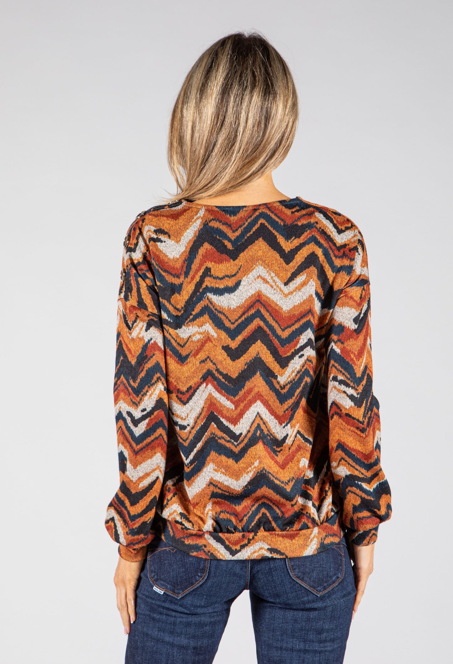 Fine Knit Zigzag Print Pullover