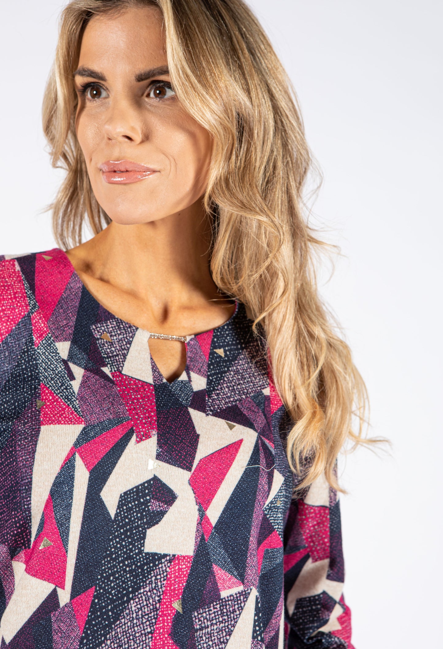 Cut Out Detail Knit Pullover