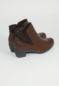 Brown Block Cushion Heel Plain Boots