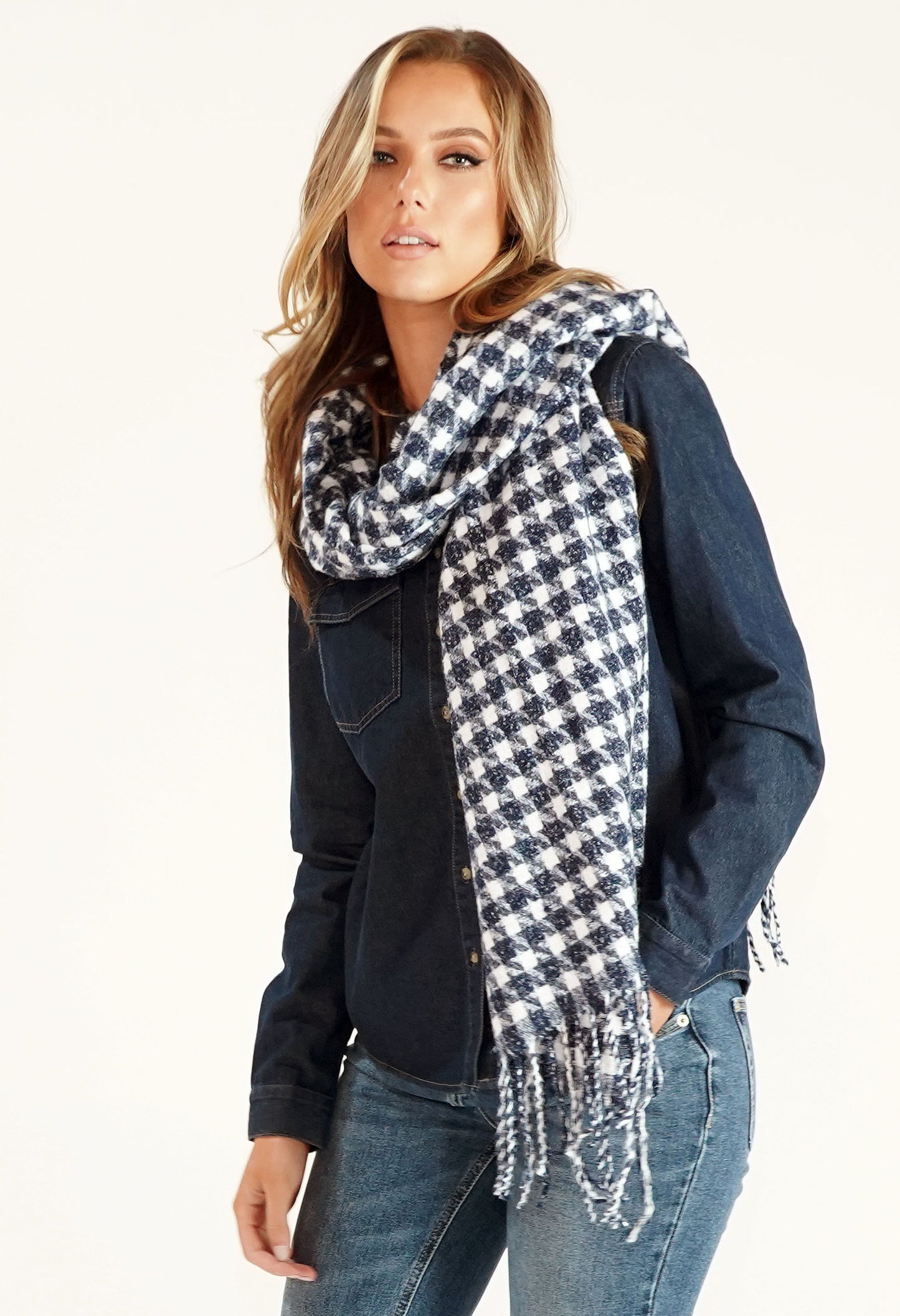 Houndstooth Scarf-1