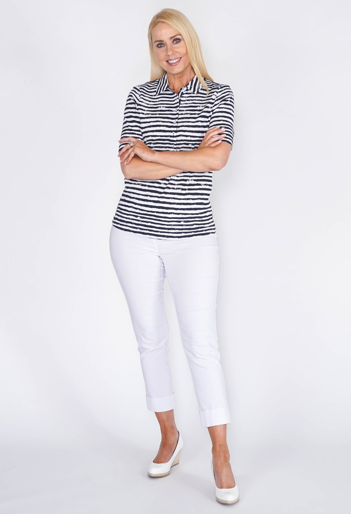 POLOSHIRT WITH NAVY AND WHITE STRIPE