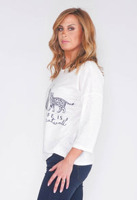 OVERSIZE SOFT LINEN TOUCH KNIT TOP WITH FUN CAT PRINT DETAIL