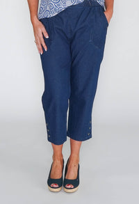 PAMELA SCOTT CAPRIS WITH ELASTICATED WAIST IN SOFT DENIM