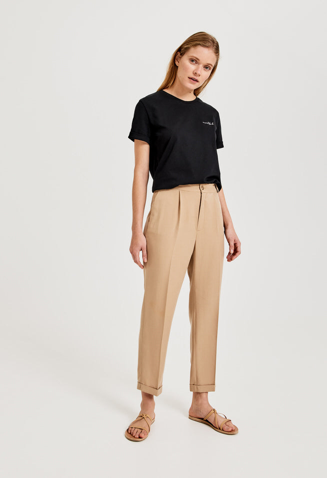 Pleated trousers Majoola