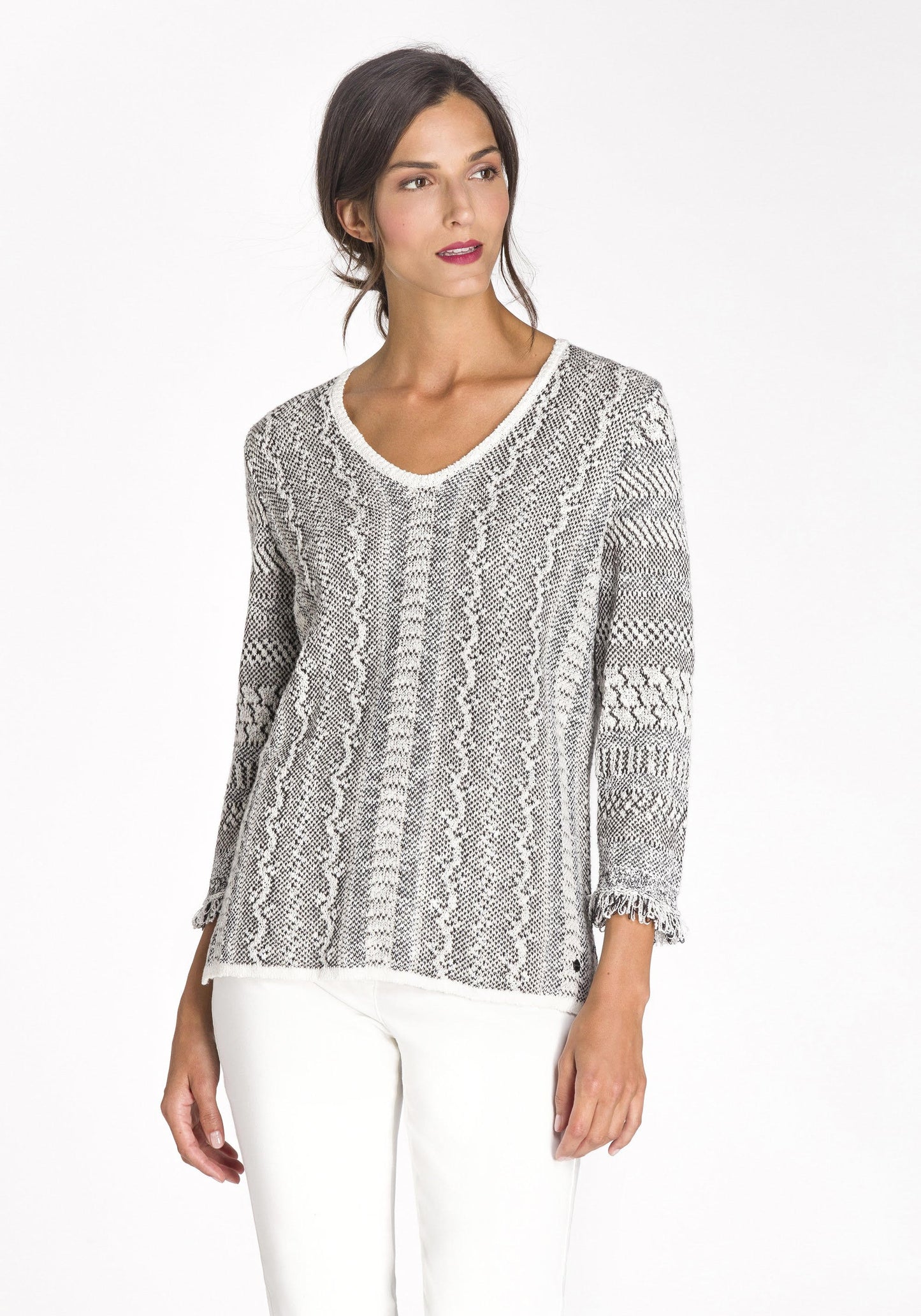 V NECK JUMPER WITH SNAKE PRINT DESIGN BEIGE