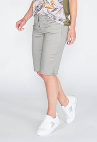 CASUAL BERMUDA SHORTS - KHAKI