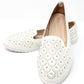 White Lightweight Pump with Decorative Stones