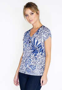 PRINTED TOP WITH NECKLACE DETAIL