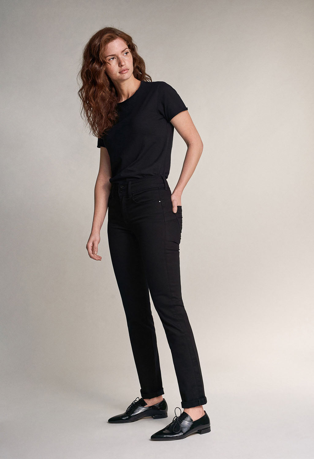 PUSH IN SECRET SLIM TRUE BLACK JEANS (30 Leg)