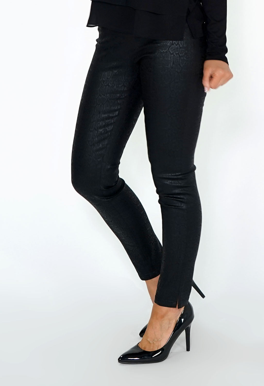 Zapara Black Snake Print Leggings