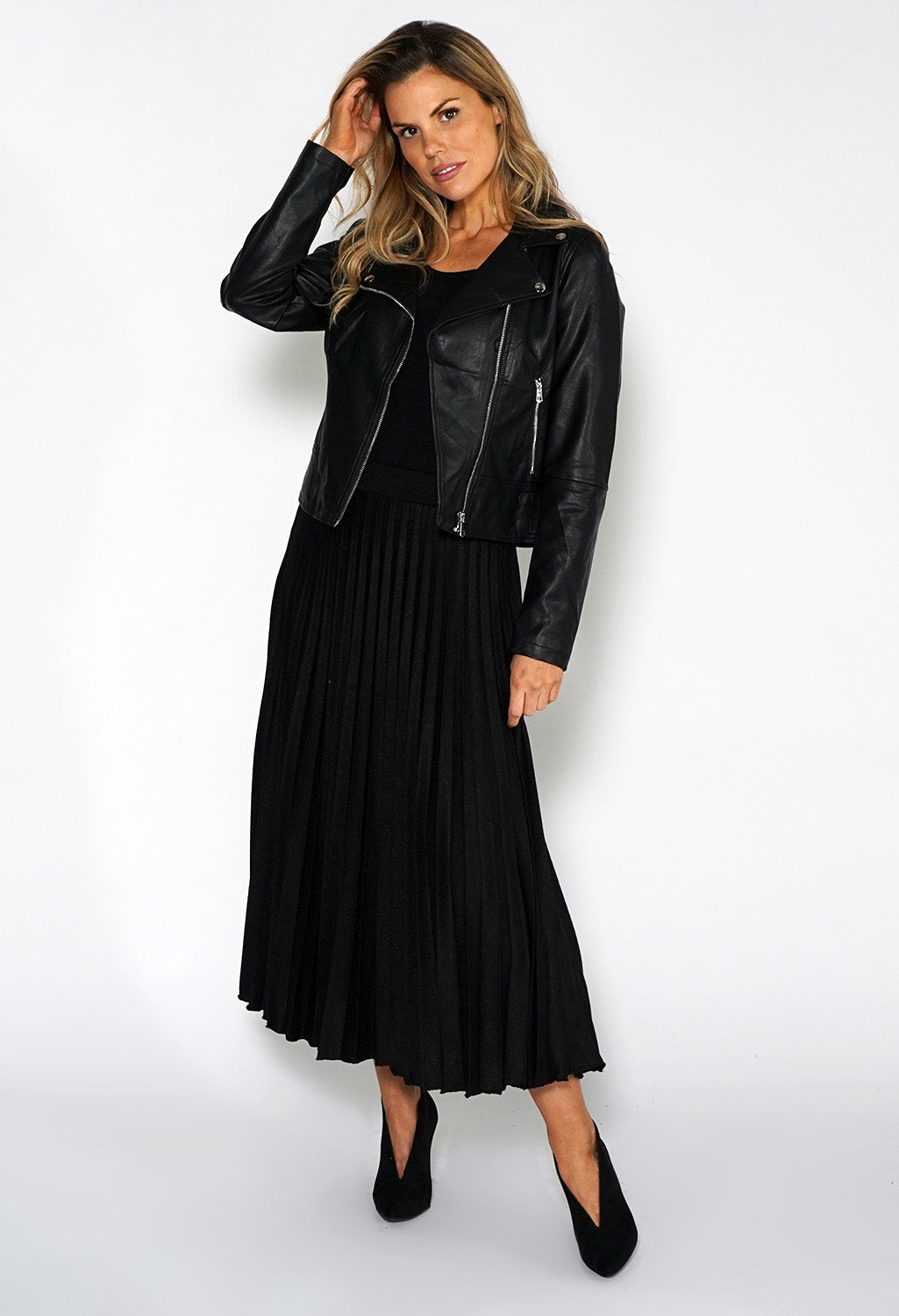 Zapara Black Midi Pleated Skirt