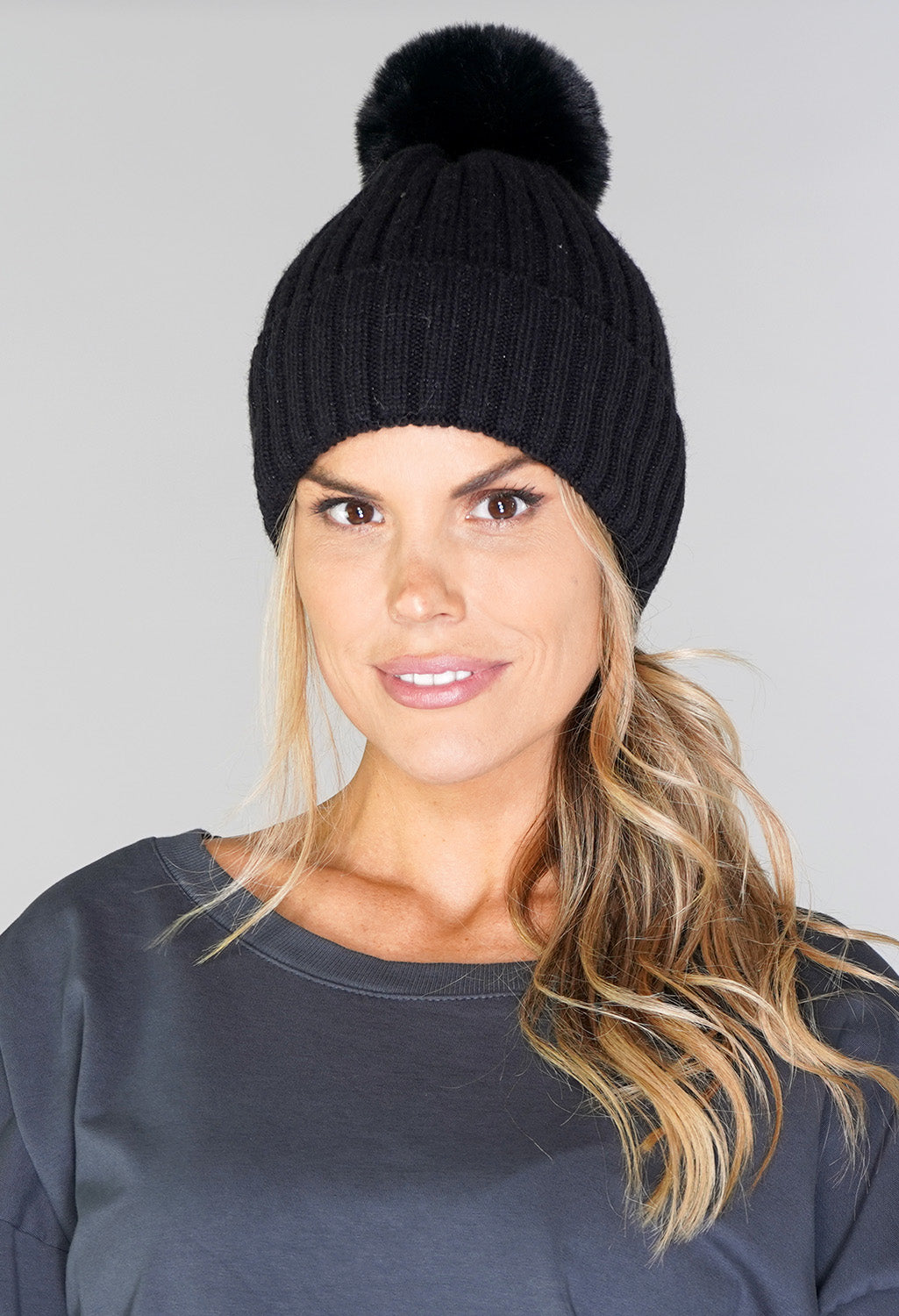 Black Bobble Hat