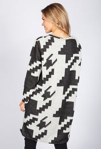 GEOMETRIC DESIGN KNIT LONG TOP WITH ZIP DETAILS