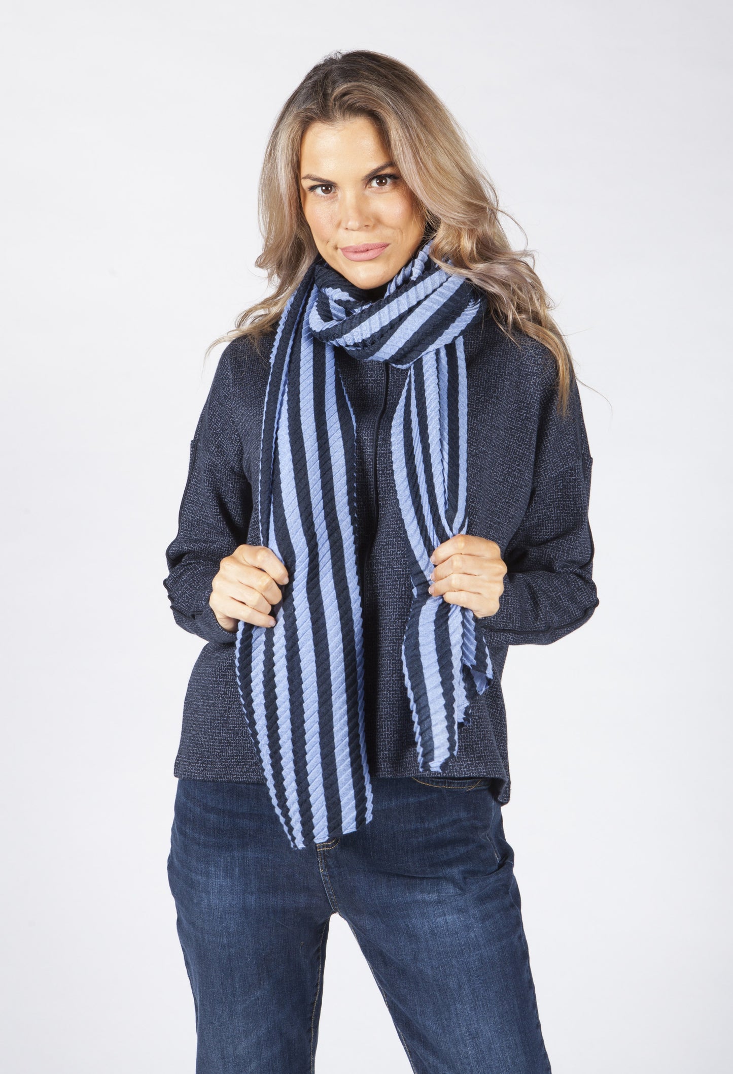 Blue Ais Scarf