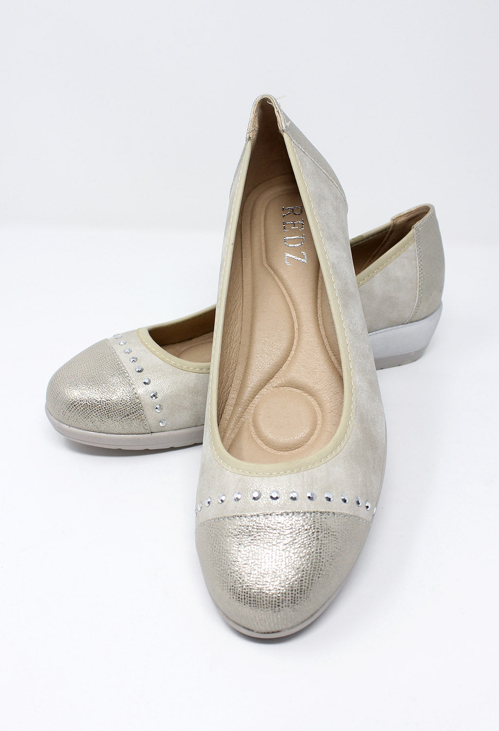 Low Wedge Silver Lightweight Pumps