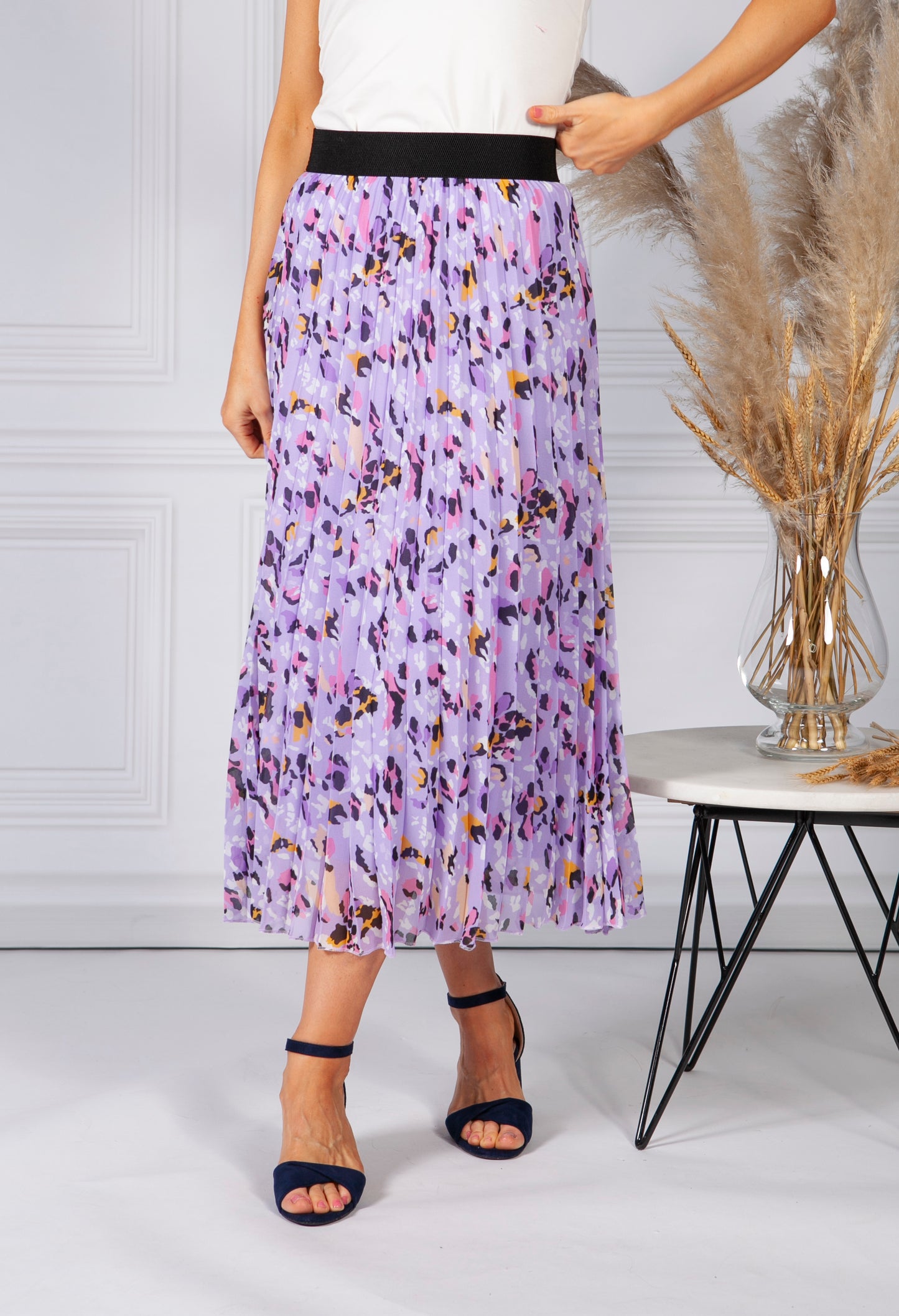 All Over Pleated Skirt in an Abstract Animal Design in Lilac Mix