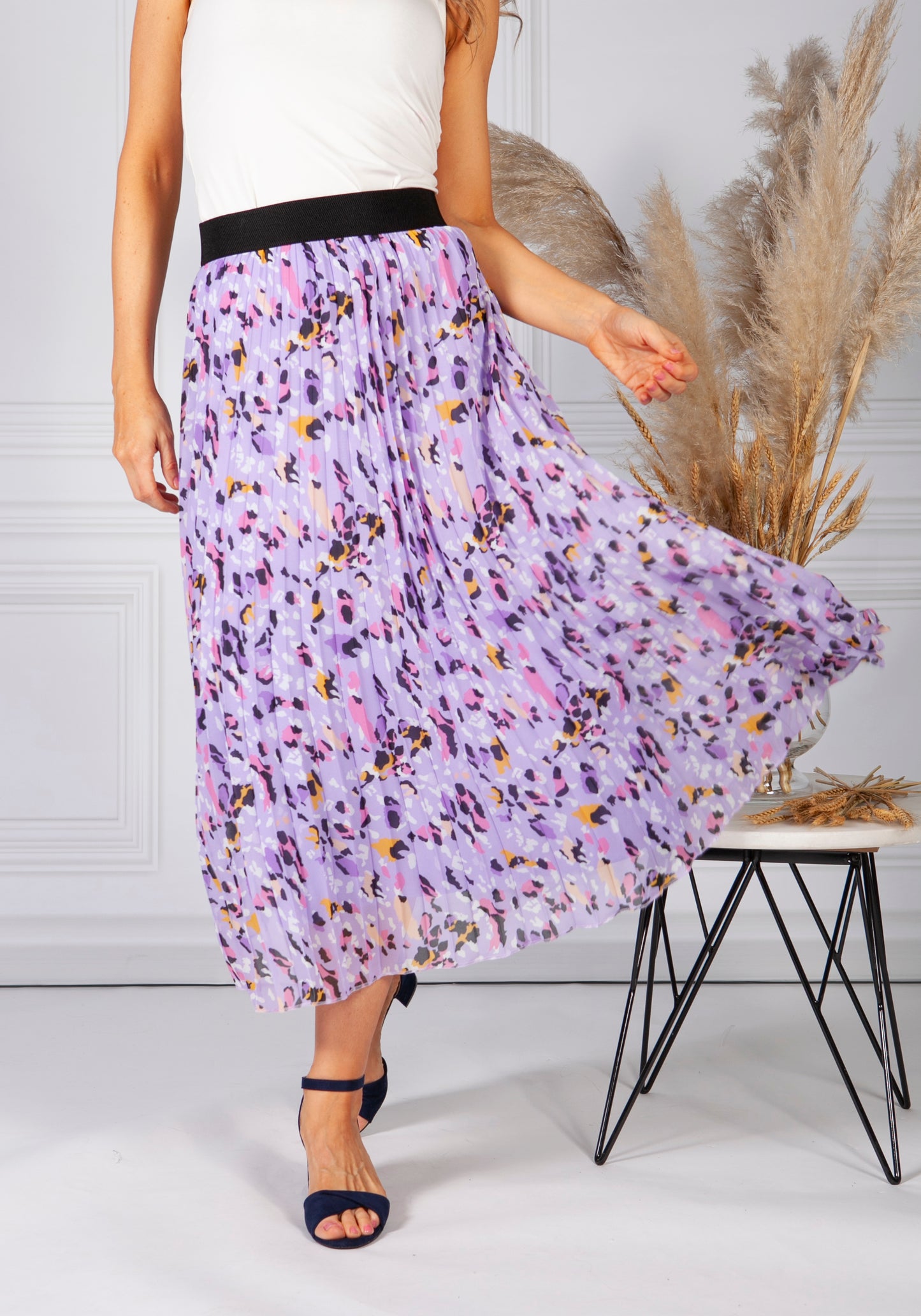 All Over Pleated Skirt in an Abstract Animal Design in Lilac Mix