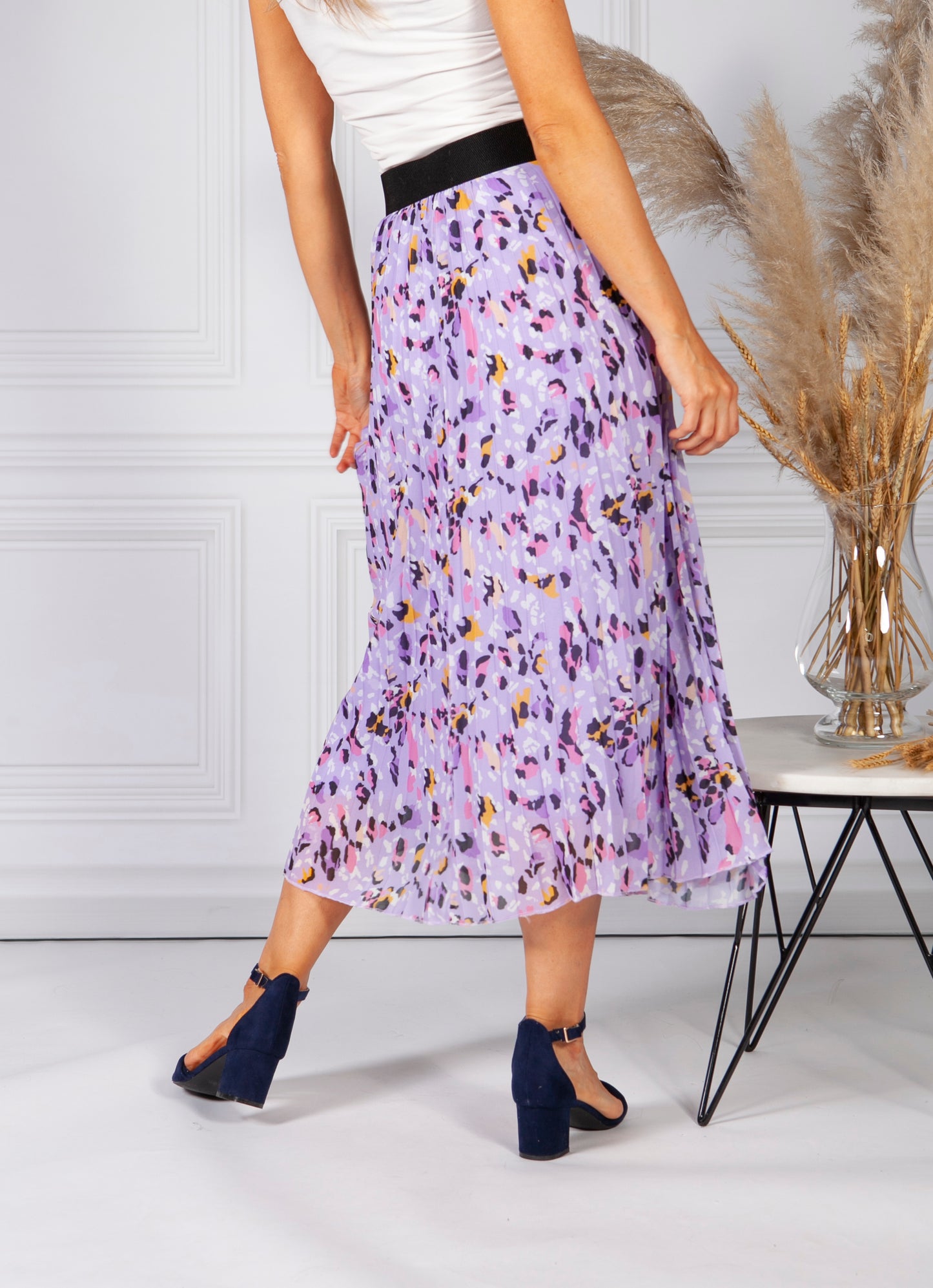 All Over Pleated Skirt in an Abstract Animal Design in Lilac Mix