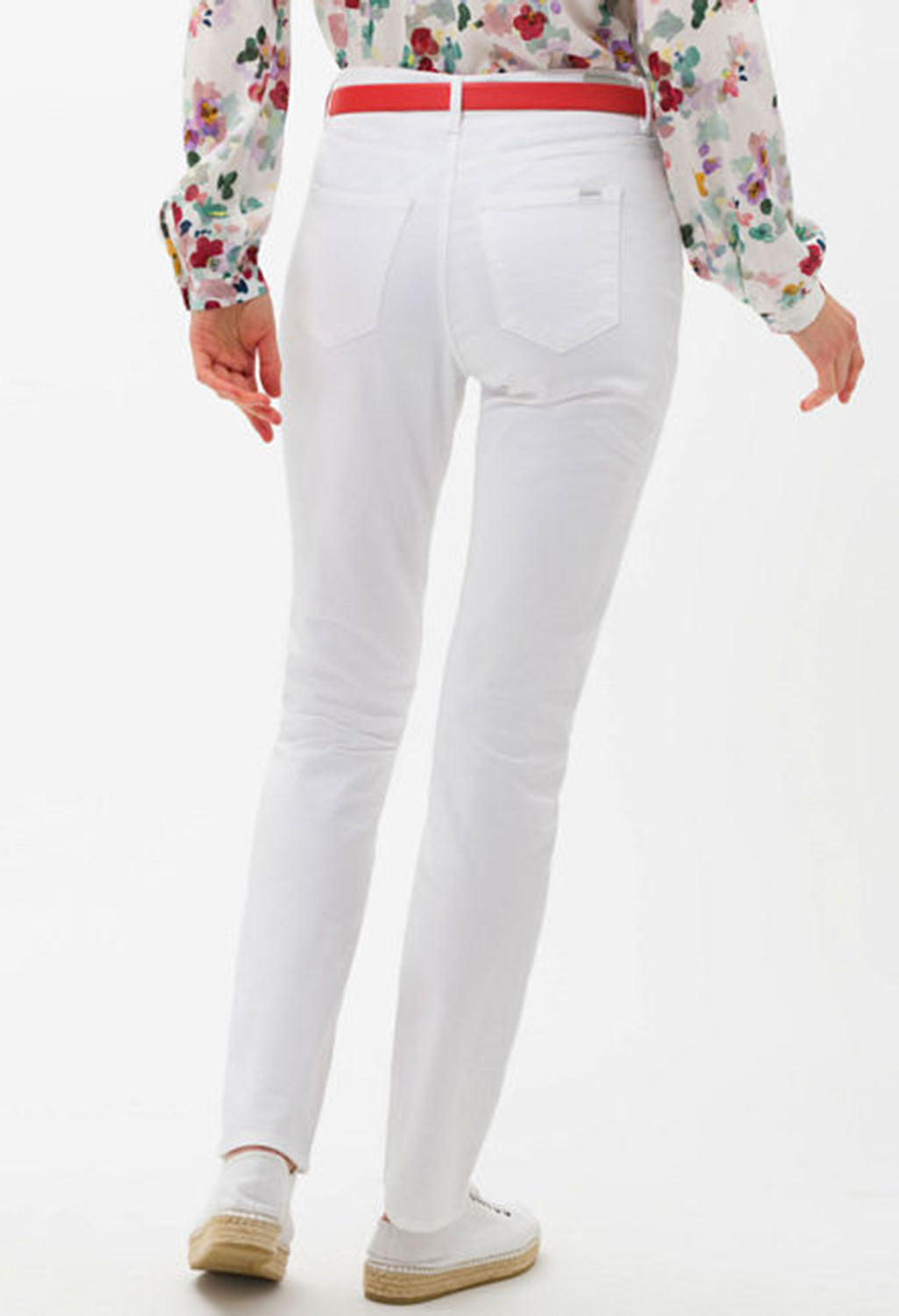 Carola Style in White Regular Leg