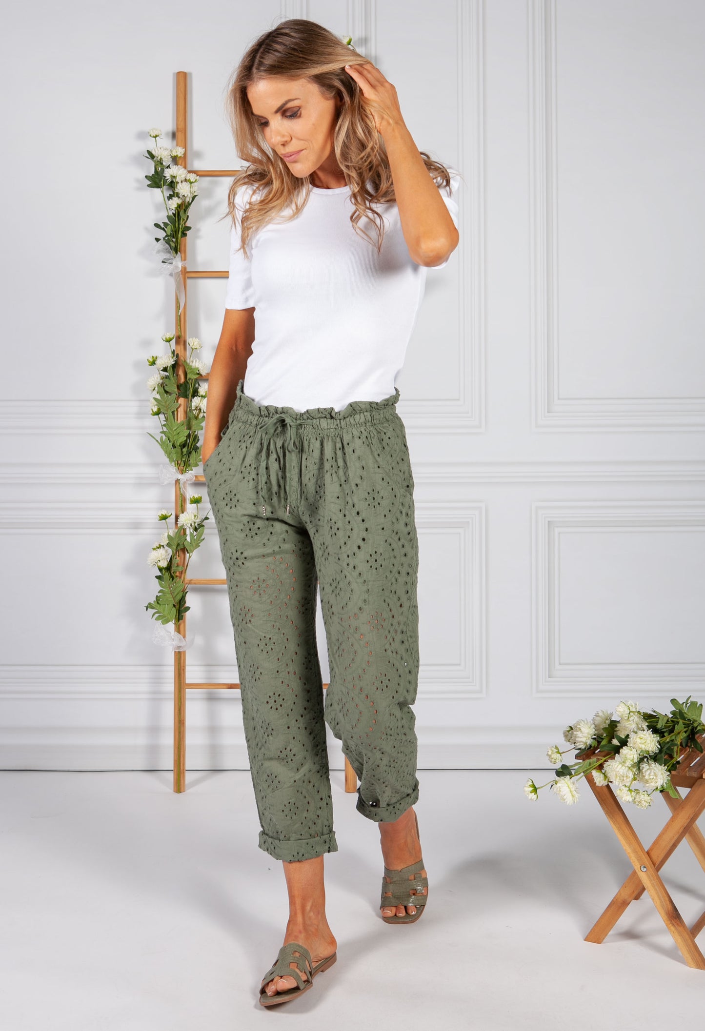 Embroidered Khaki Pant