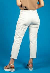 CROPPED TROUSERS WITH FRAYED HEM WHITE