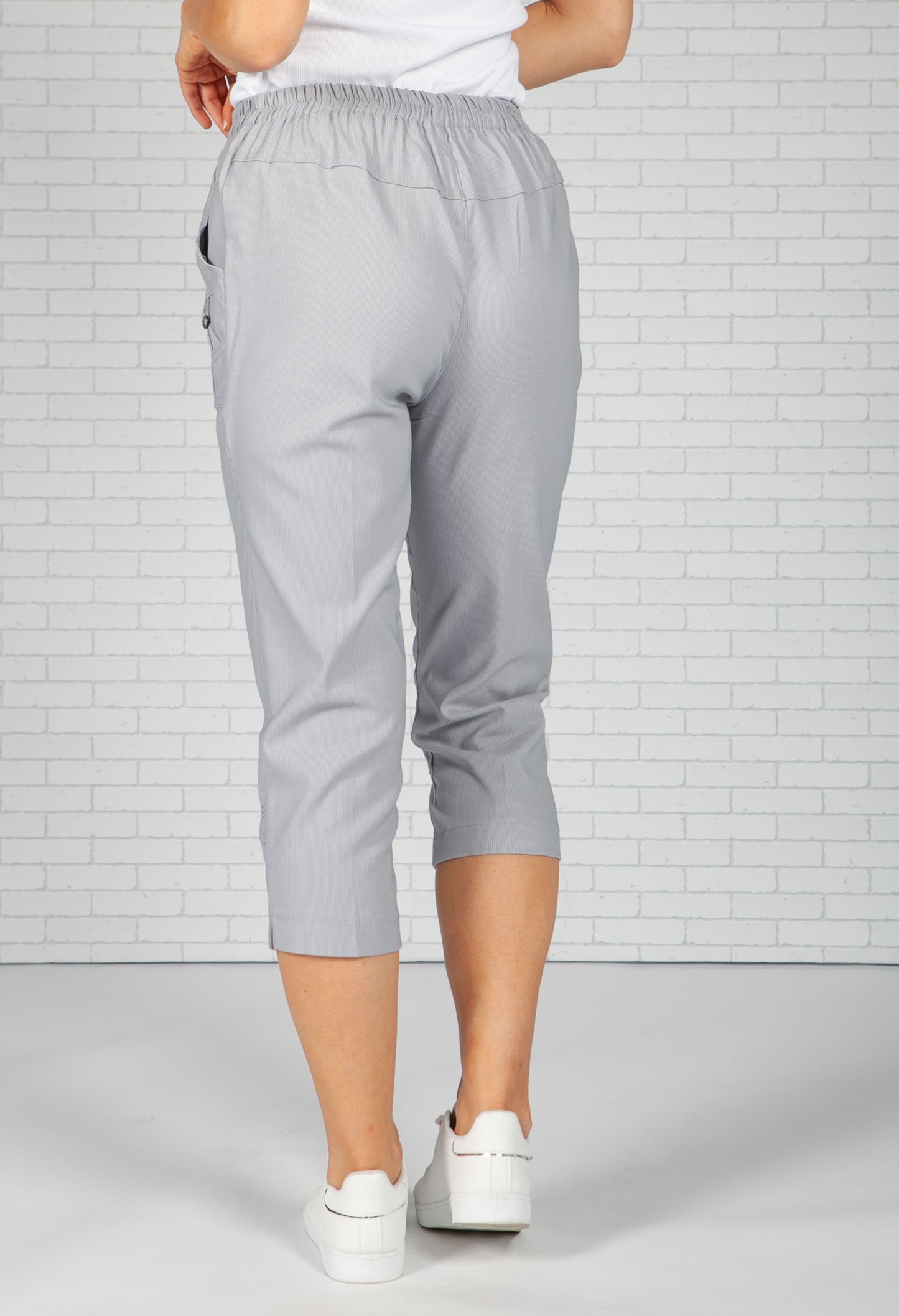 Grey Cropped Capri