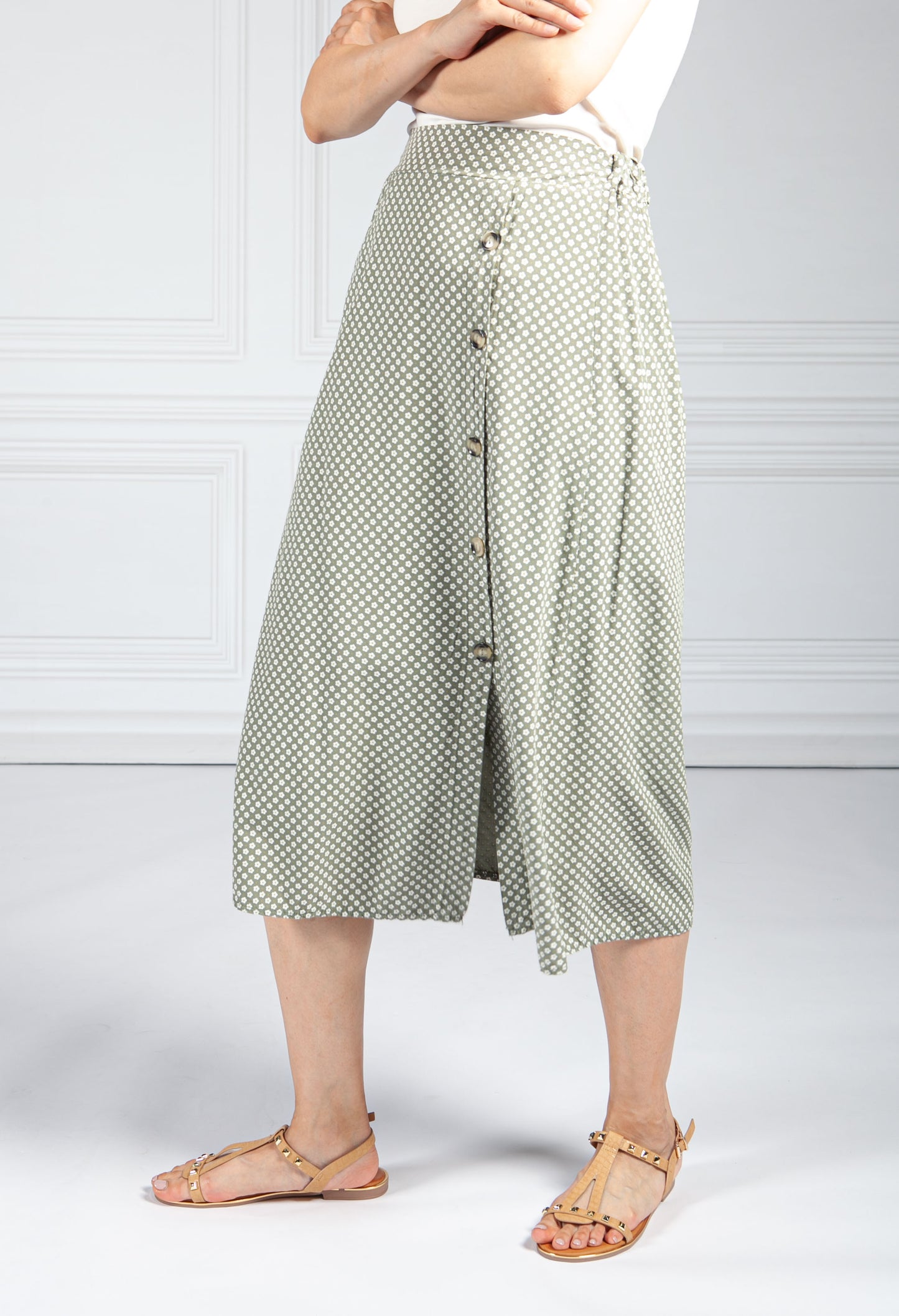 Button Down Midi Skirt in Green