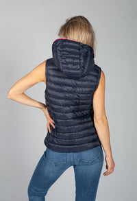 ESSENTIAL LIGHTWEIGHT DOWN VEST IN DESERT SKY