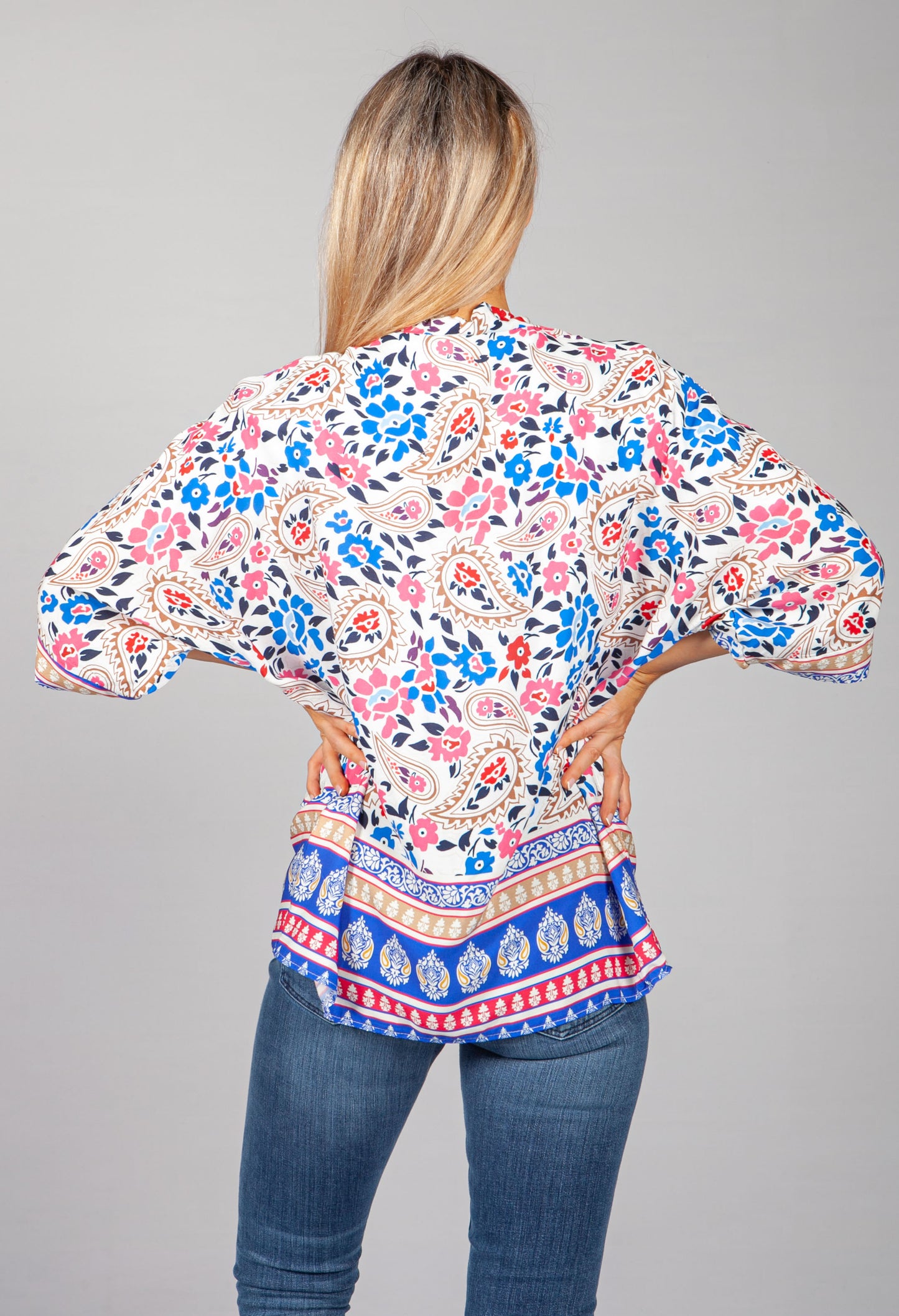 PAMELA SCOTT PAISLEY KIMONO STYLE CARDIGAN IN WHITE