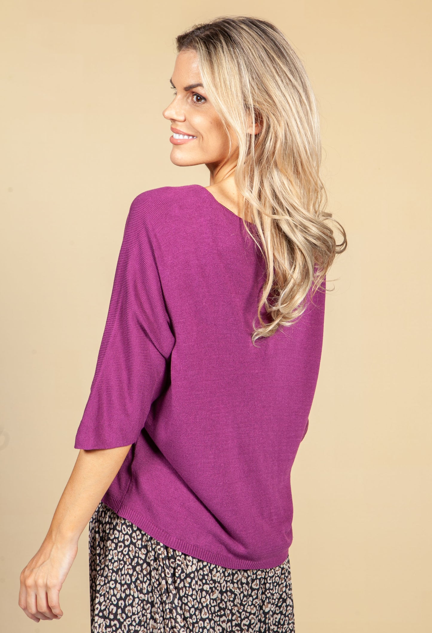 Oversized Pullover in Plum