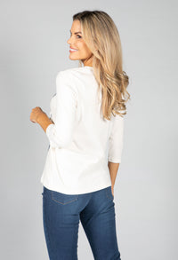 Â¾ SLEEVE TOP WITH PLACEMENT PRINT IN IVORY