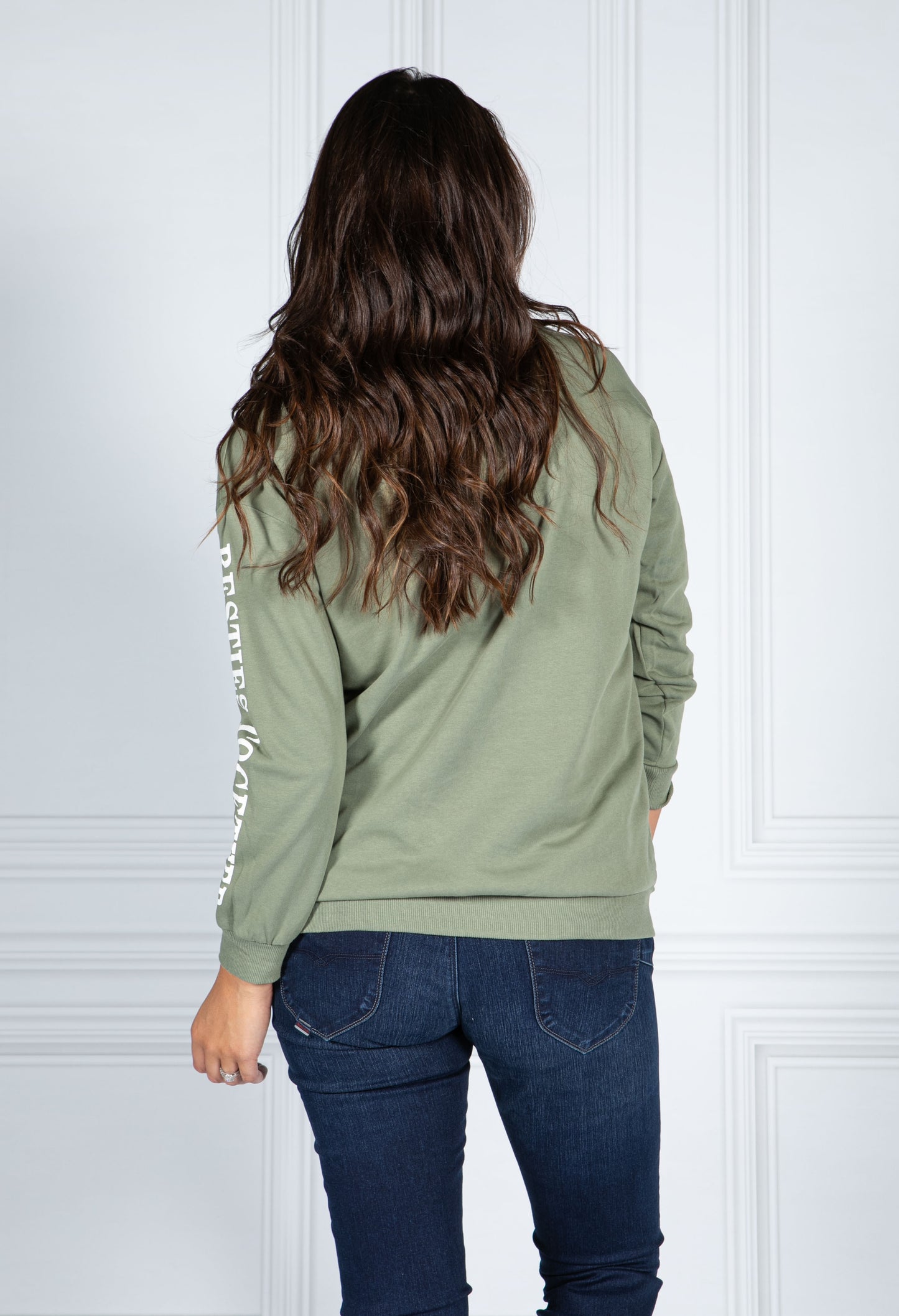 NEW YORK VARSITY CREW NECK JUMPER IN MOSS GREEN