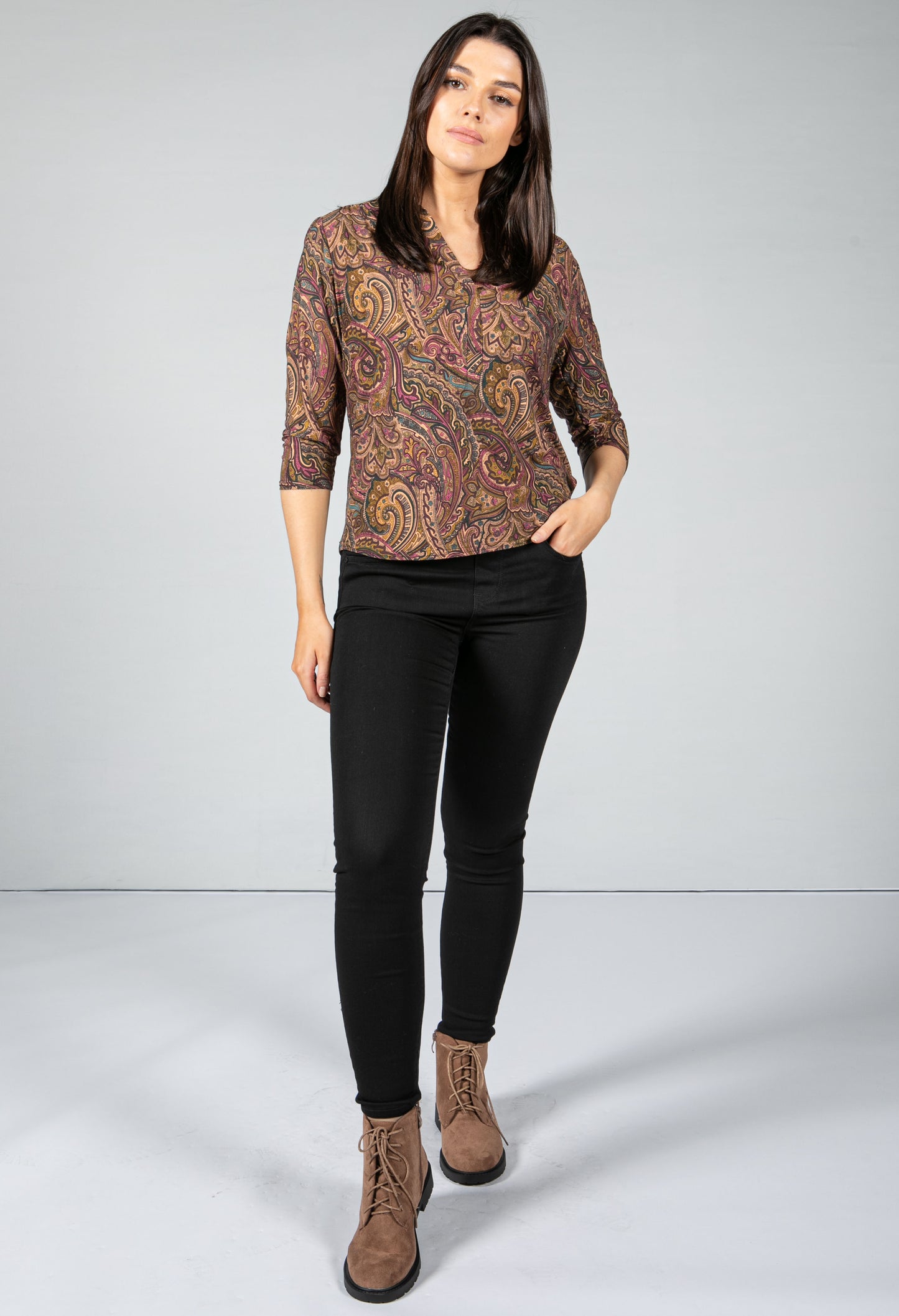 Paisley V neck blouse in Wine