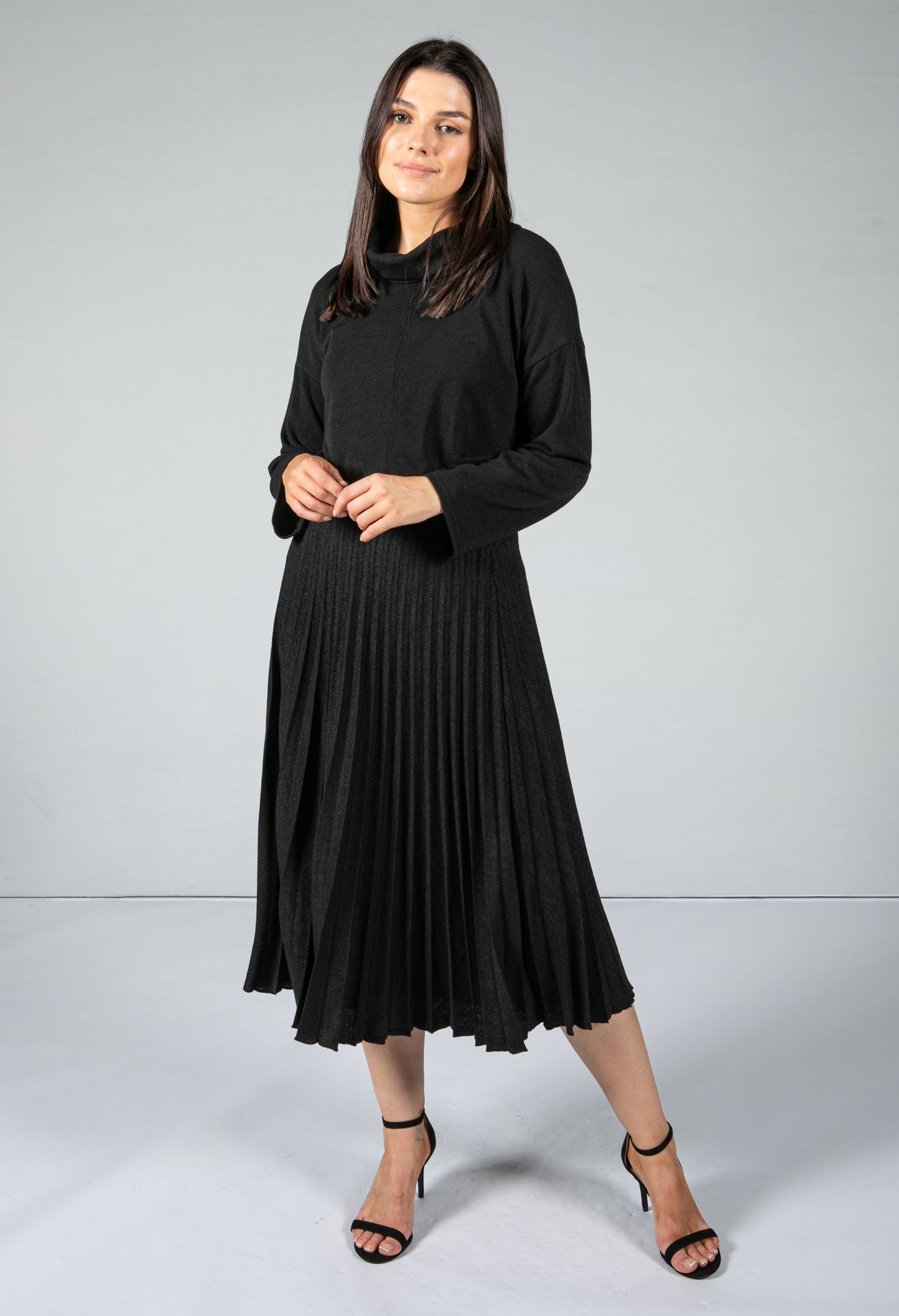 Long Pleated Skirt in Black