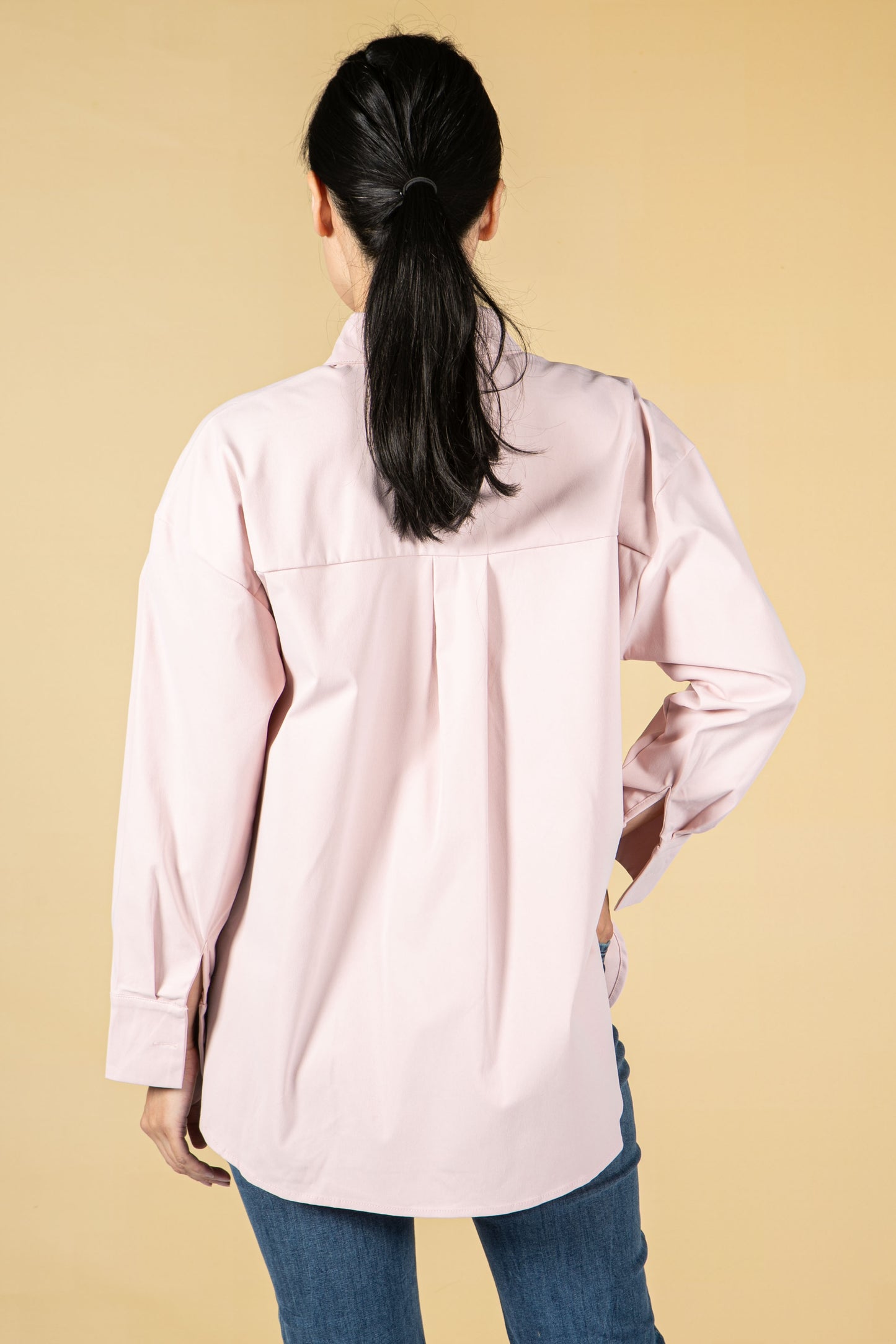 Utility style shirt in pale pink