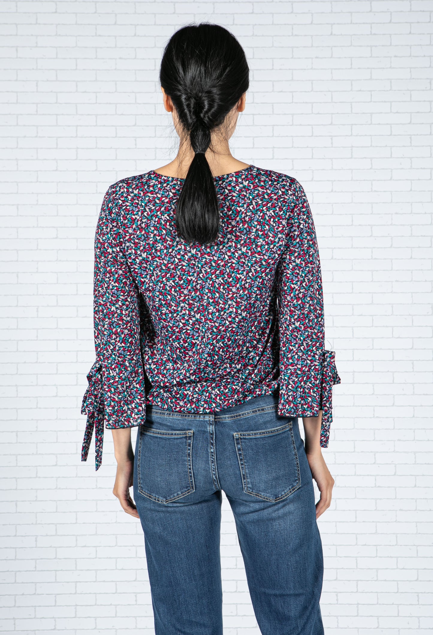 Leaf Print V-Neck Blouse