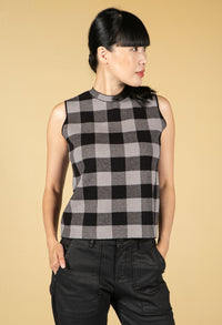 Plundu Check Sweater Vest in Easy Grey