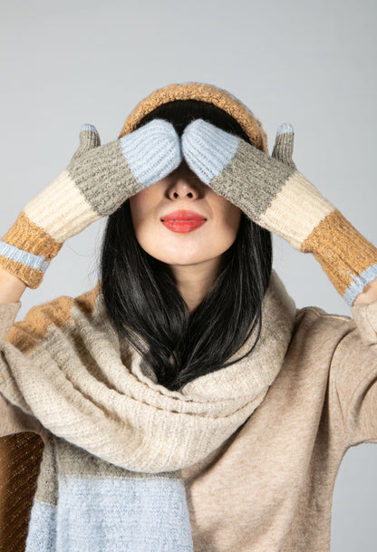 Colour Block Mittens in Dusted Blue