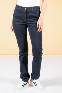 Classic Straight Leg Jeans in Black