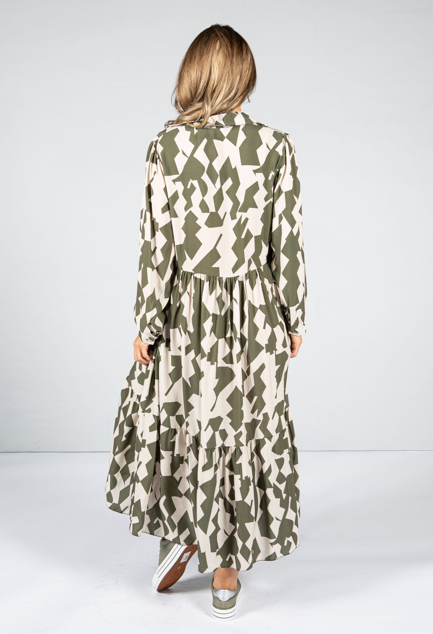 Geometric Print Tiered Maxi Dress in Olive & Oat