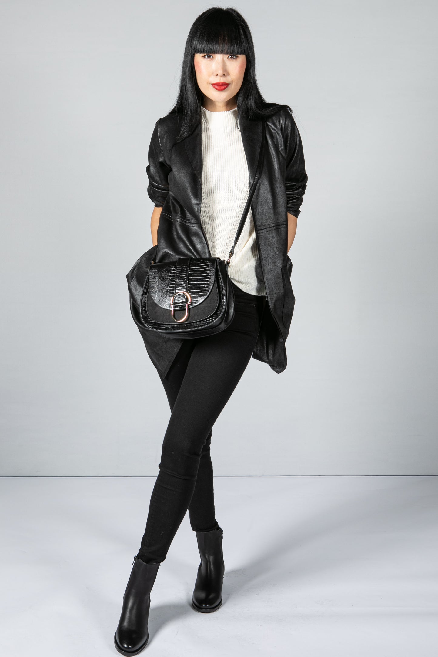 LEATHER LOOK OPEN JACKET IN BLACK