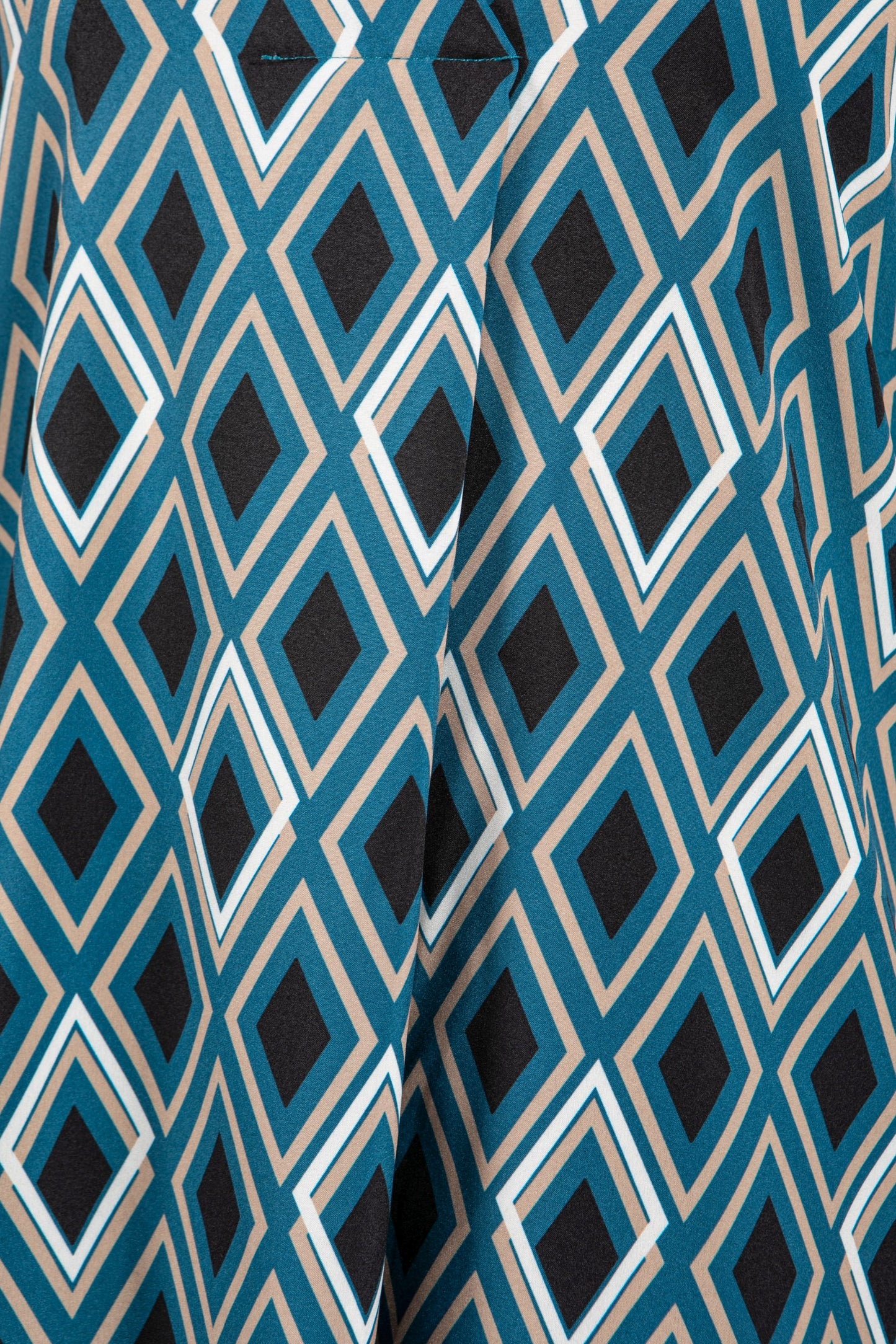 Diamond Print V-Neck Blouse in Teal