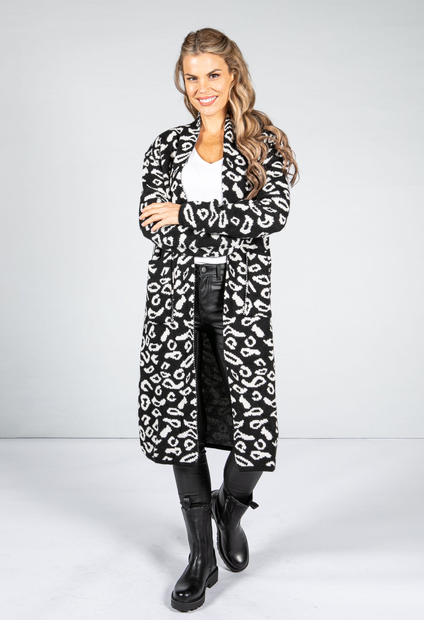 Leopard Design Long Cardi in Black