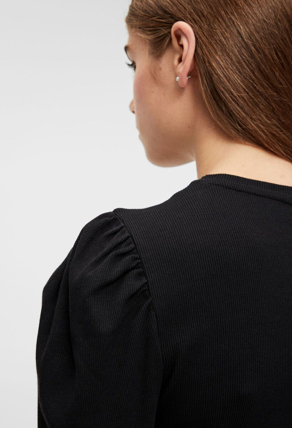 LONG PUFF SLEEVE RIBBED TOP IN BLACK