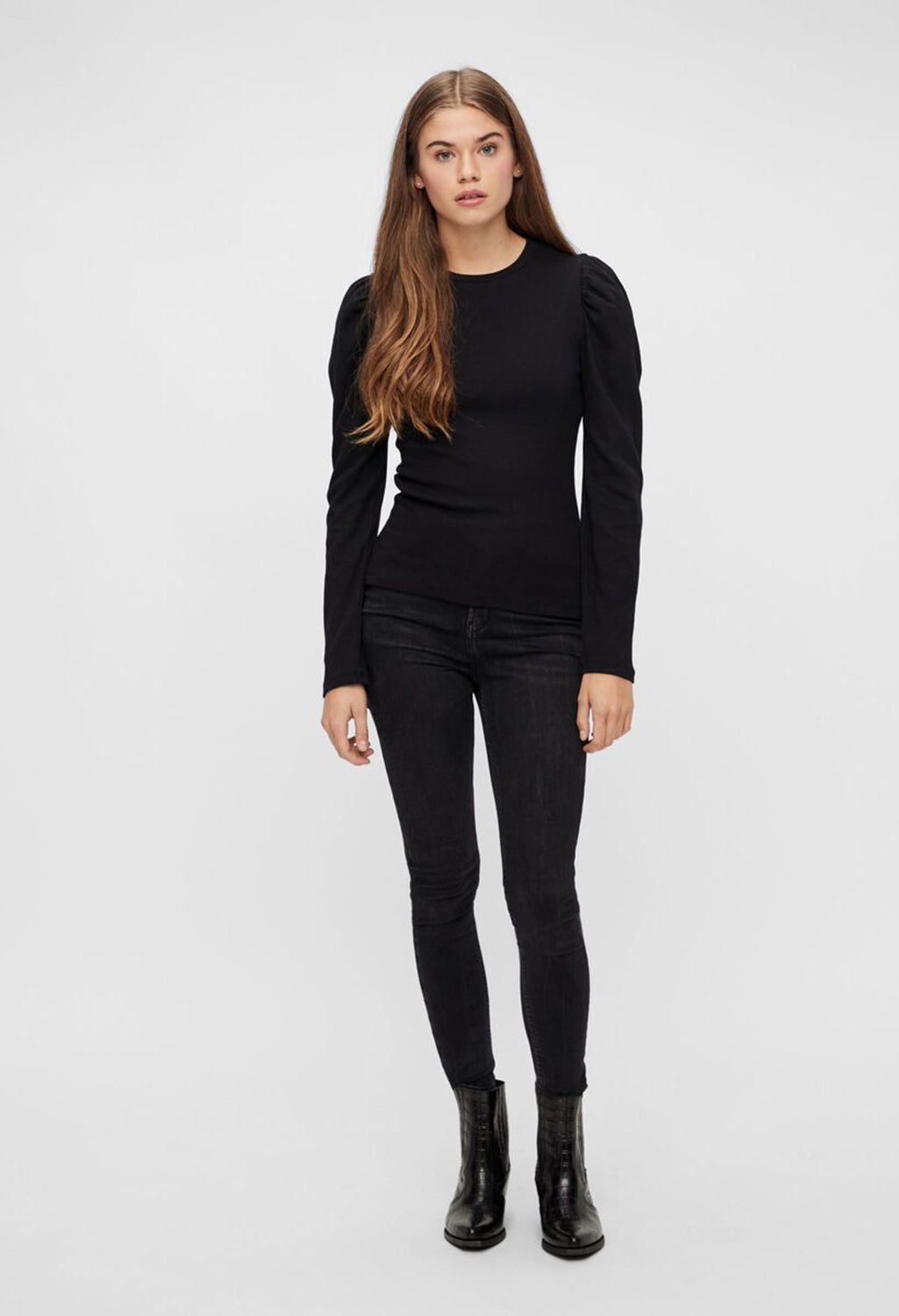 LONG PUFF SLEEVE RIBBED TOP IN BLACK