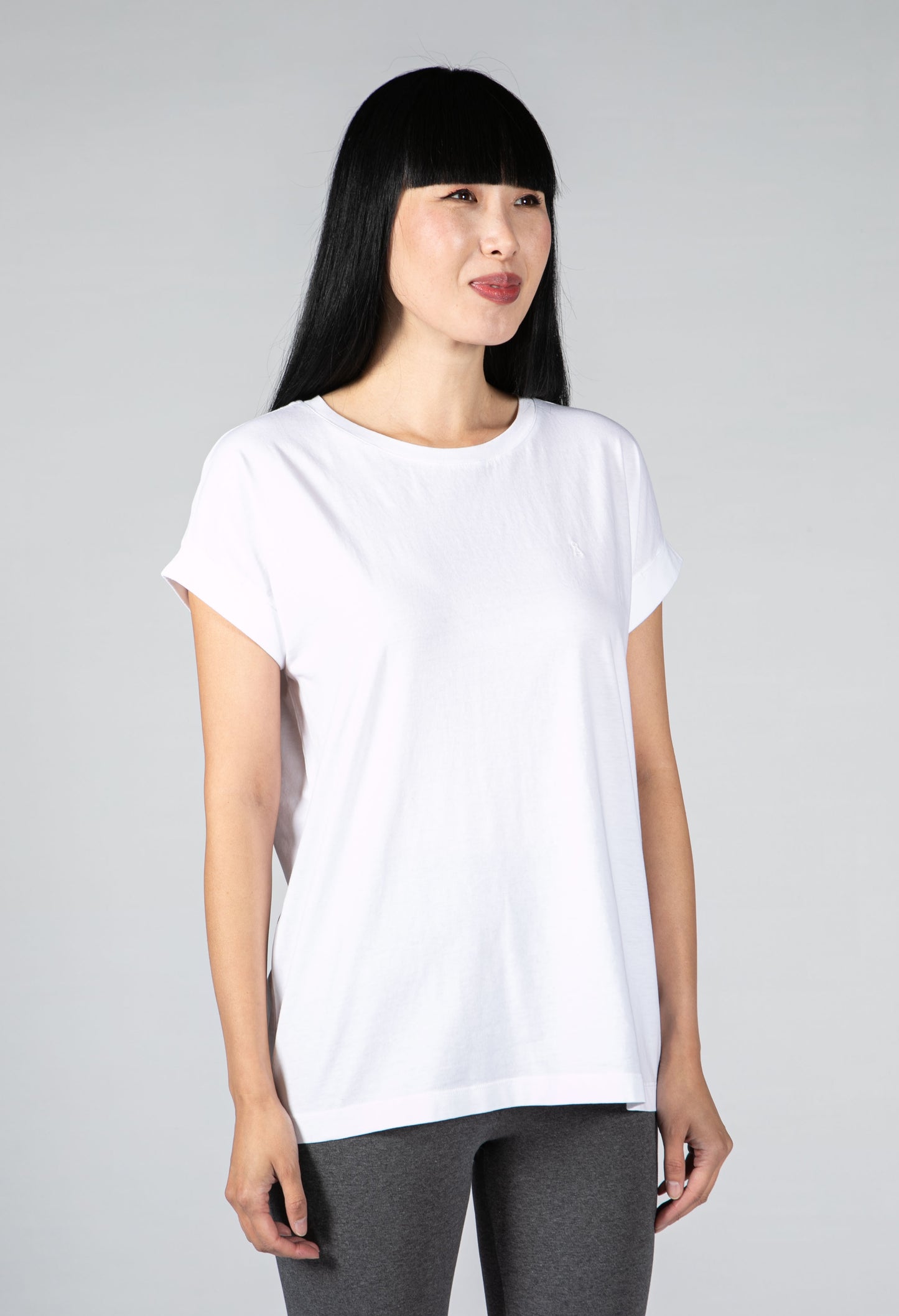 WHITE T-SHIRT MADE OF ORGANIC COTTON