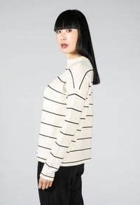 FINE STRIPES SWEATER IN OATMILK