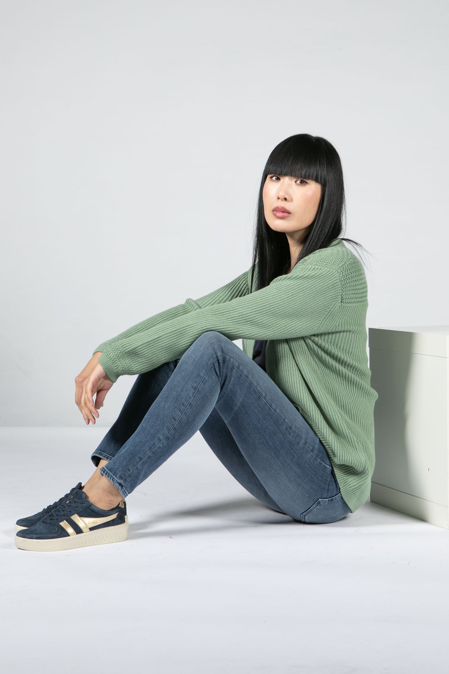 CARDIGAN MADE OF ORGANIC COTTON IN SAGE GREEN