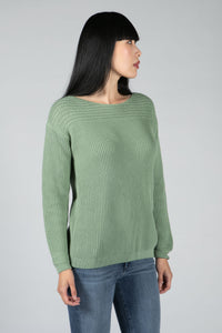 SWEATER IN SAGE GREEN